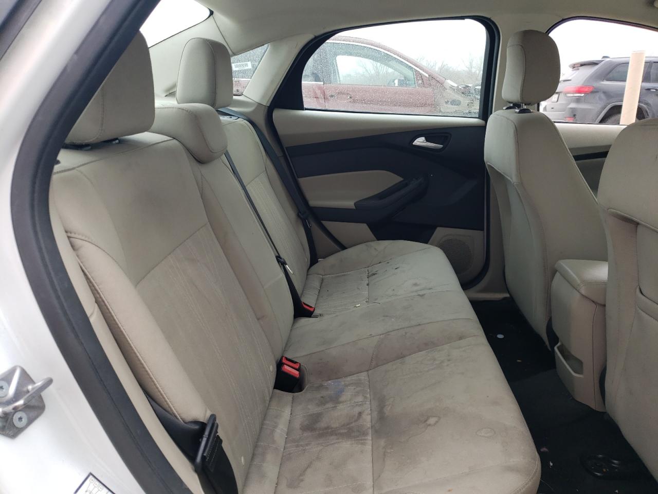 Photo 6 from auction – 2018 FORD FOCUS SE with VIN 1FADP3F27JL231944