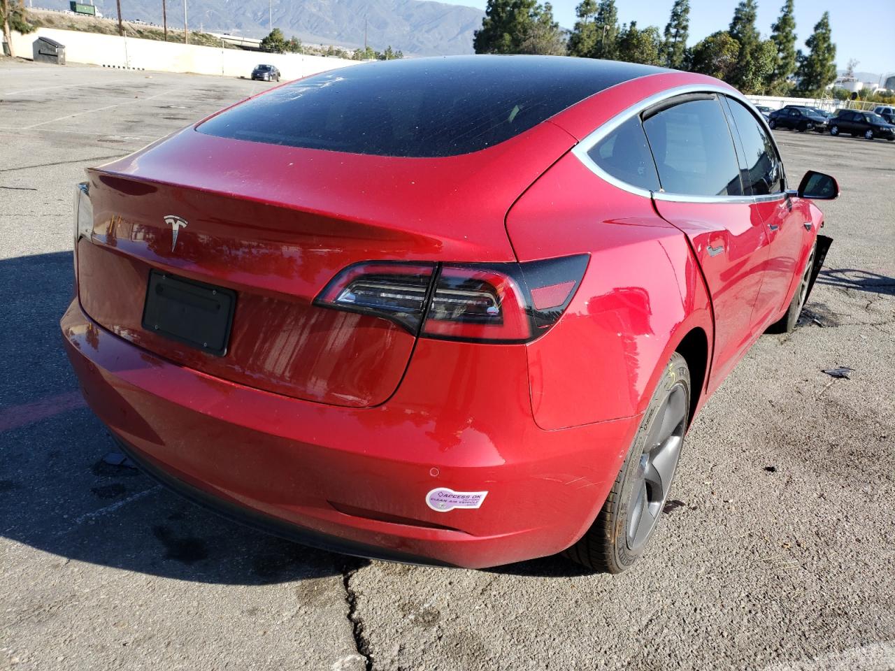 Photo 4 from auction – 2018 TSMR MODEL S with VIN 5YJ3E1EA3JF058466