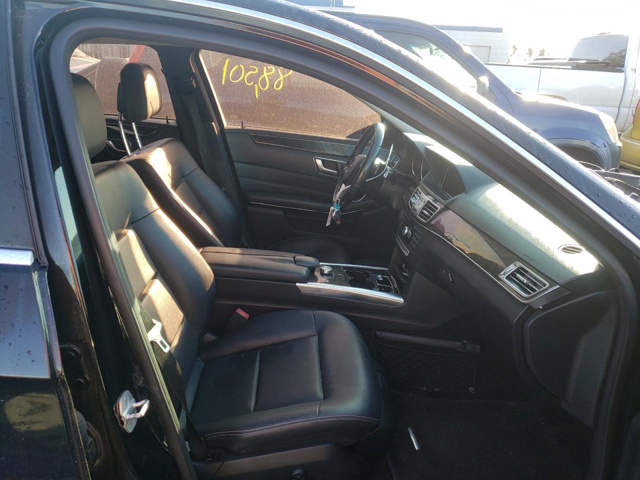 Photo 5 from auction – 2014 MERCEDES-BENZ E 350 with VIN WDDHF5KB4EA901604
