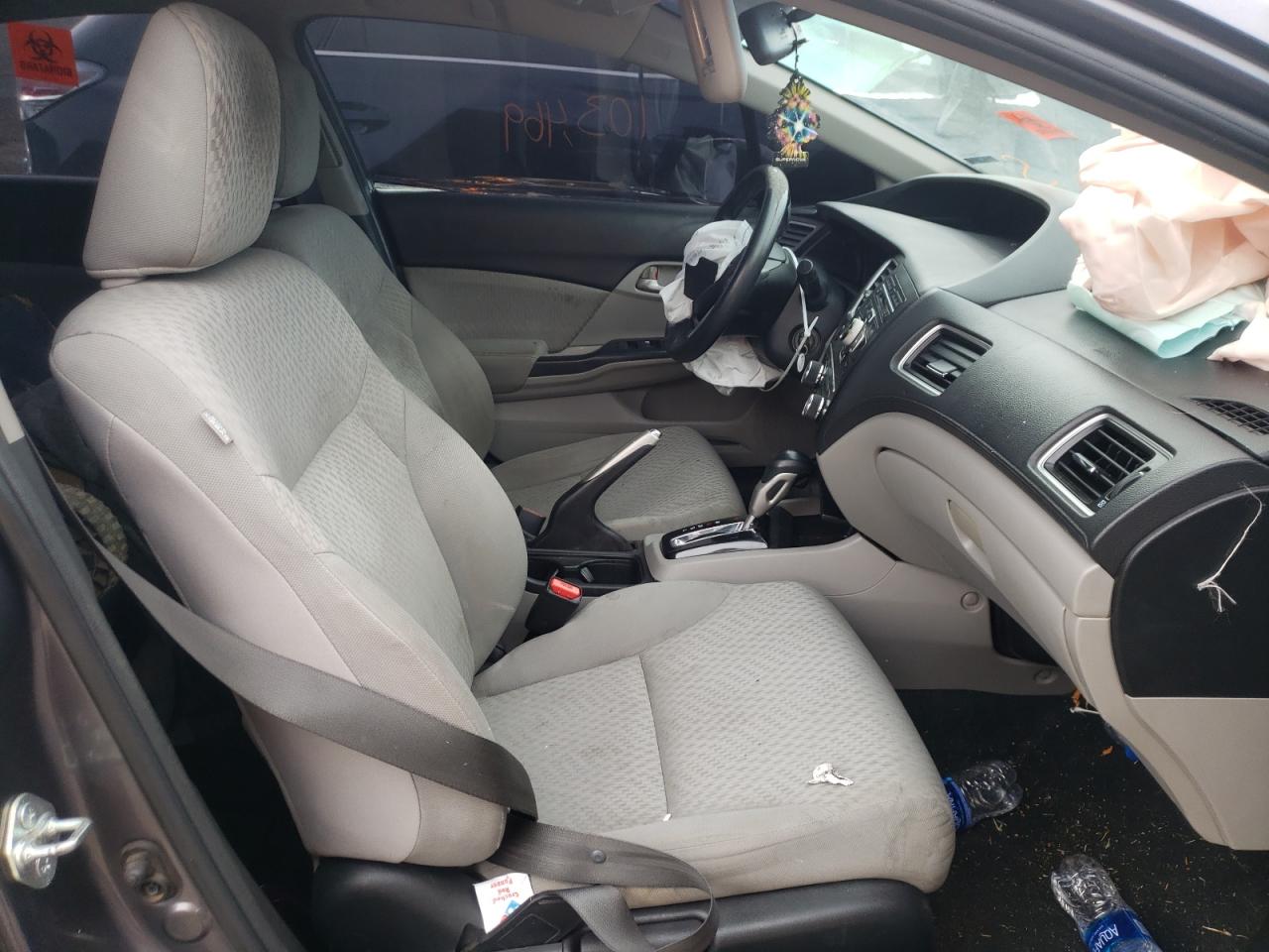 Photo 5 from auction – 2015 HONDA CIVIC LX with VIN 19XFB2F52FE070733