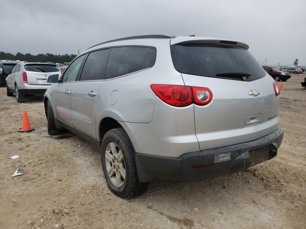 Photo 3 from auction – 2012 CHEVROLET TRAVERSE L with VIN 1GNKRGED4CJ245716