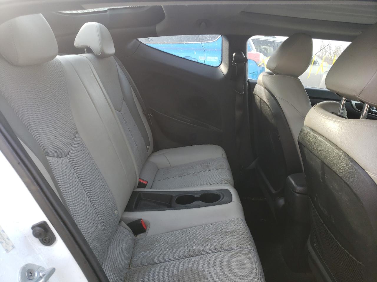 Photo 6 from auction – 2013 HYUNDAI VELOSTER with VIN KMHTC6AD7DU097572