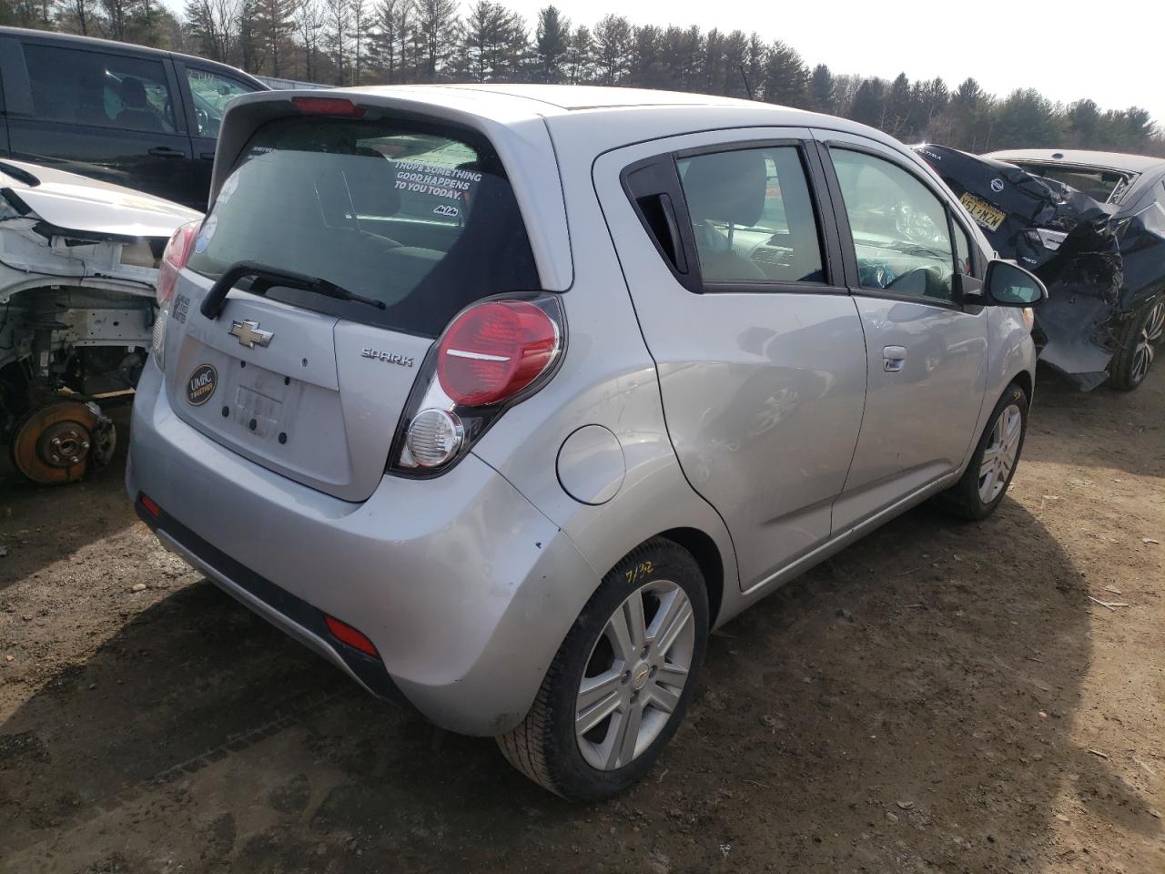 Photo 4 from auction – 2014 CHEVROLET SPARK 1LT with VIN KL8CD6S95EC518846