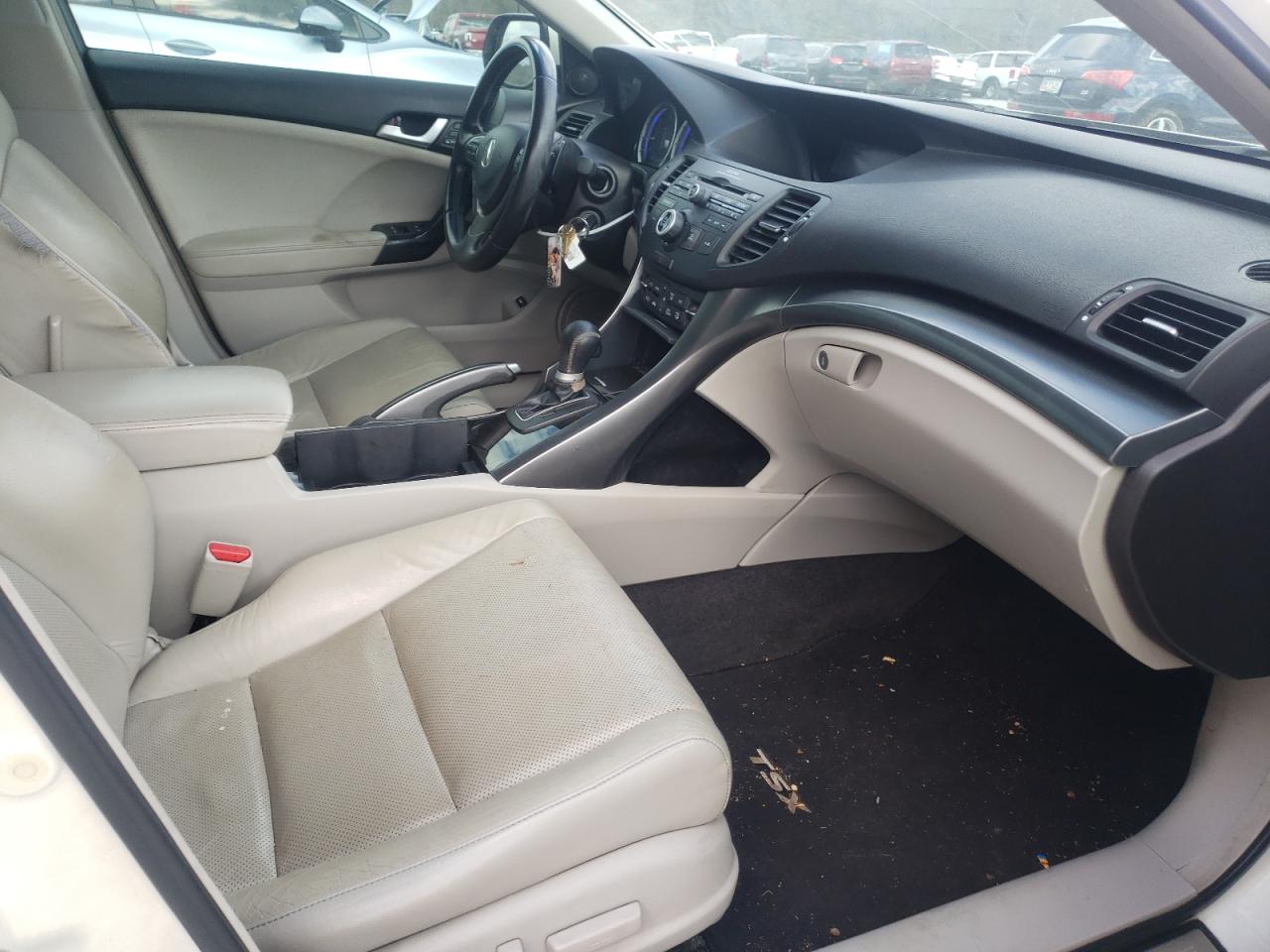 Photo 5 from auction – 2011 ACURA TSX with VIN JH4CU2F63BC003306
