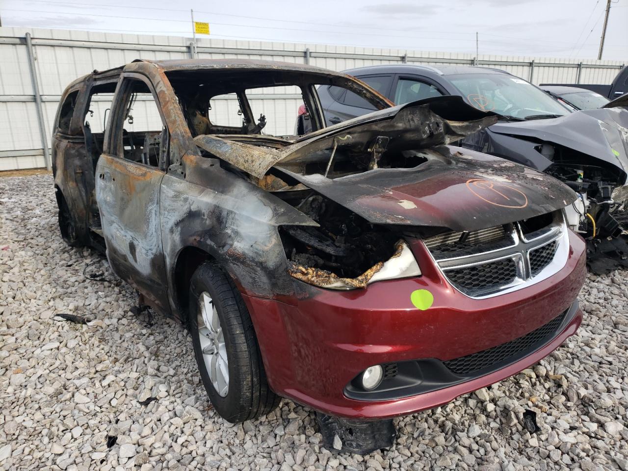 DODGE GRAND CARA 2019 with VIN 2C4RDGCG0KR656155 - Photo from auction