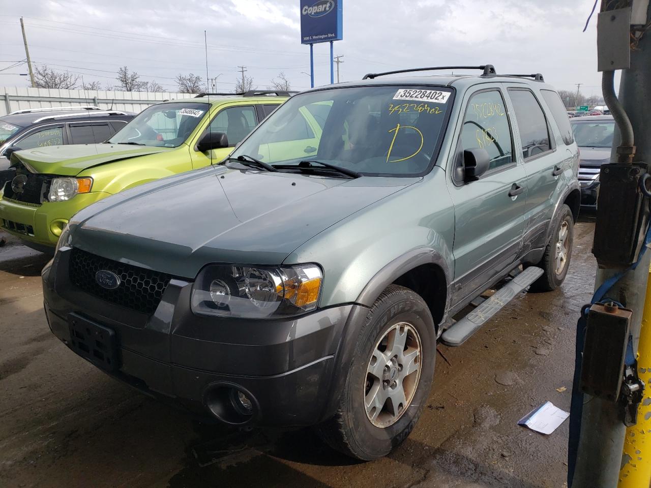Photo 2 from auction – 2005 FORD ESCAPE XLT with VIN 1FMYU931X5KE48849