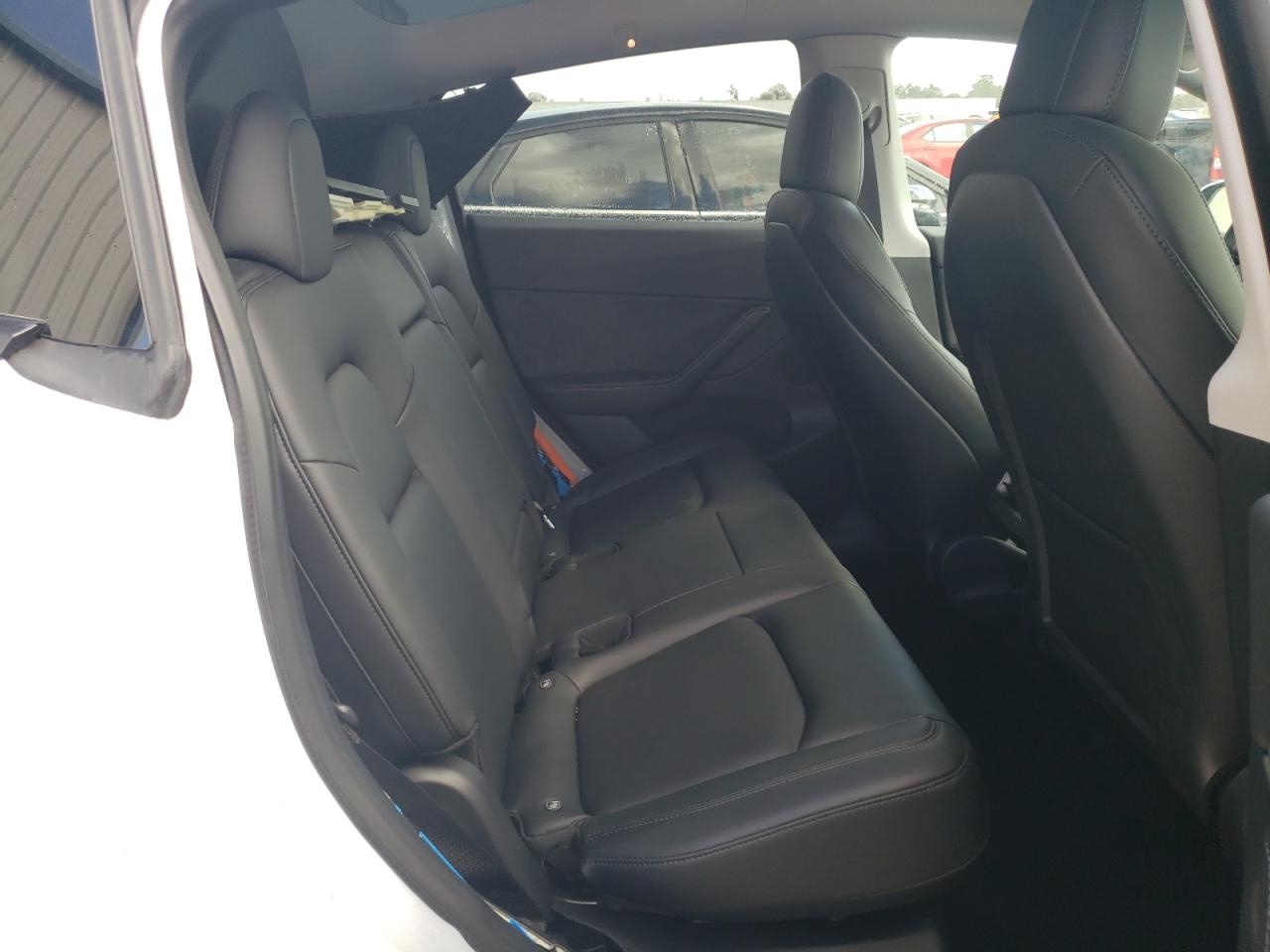 Photo 6 from auction – 2021 TESLA MODEL Y with VIN 5YJYGDEE4MF125620