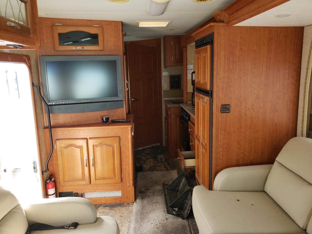 Photo 6 from auction – 2008 WILDWOOD GEORGETOWN with VIN 1F6NF53Y470A04276