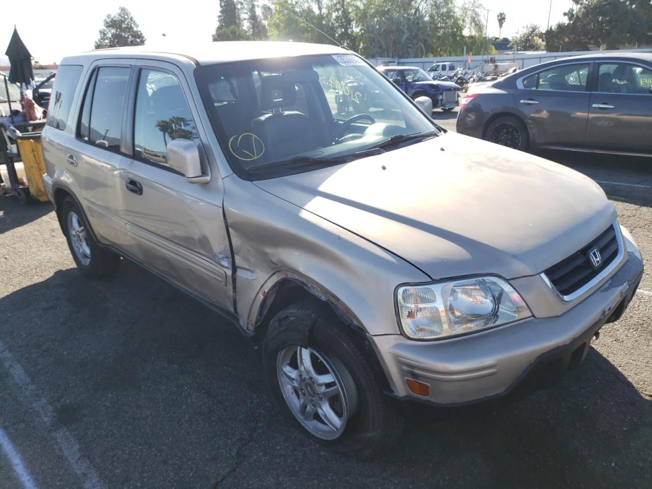 HONDA CR-V SE 2000 with VIN JHLRD1872YC047935 - Photo from auction