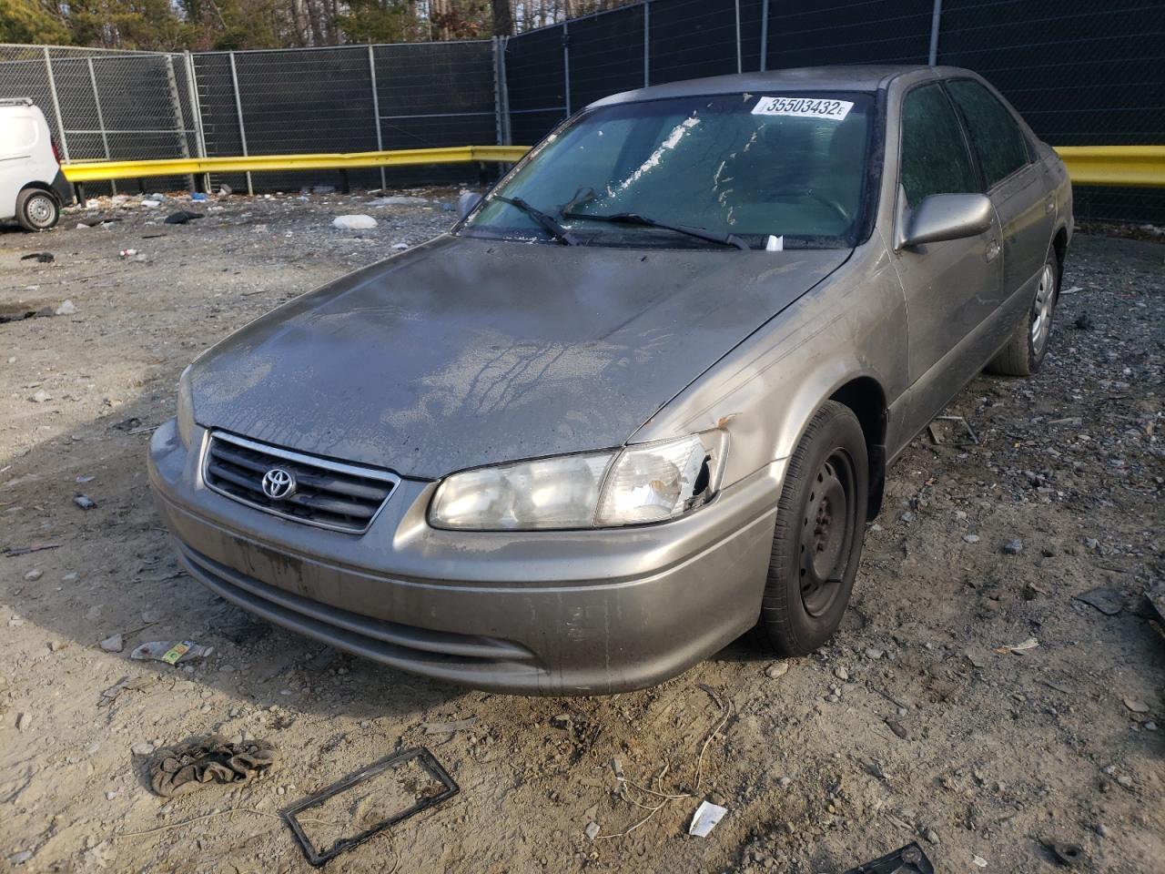 Photo 9 from auction – 2000 TOYOTA CAMRY CE with VIN 4T1BG22K5YU705990