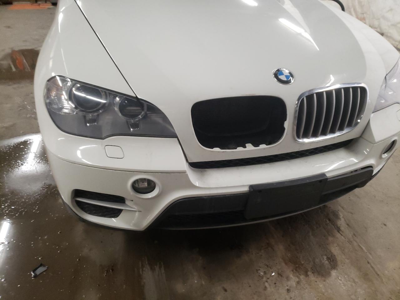 Photo 9 from auction – 2013 BMW X5 XDRIVE3 with VIN 5UXZV4C56D0E00109