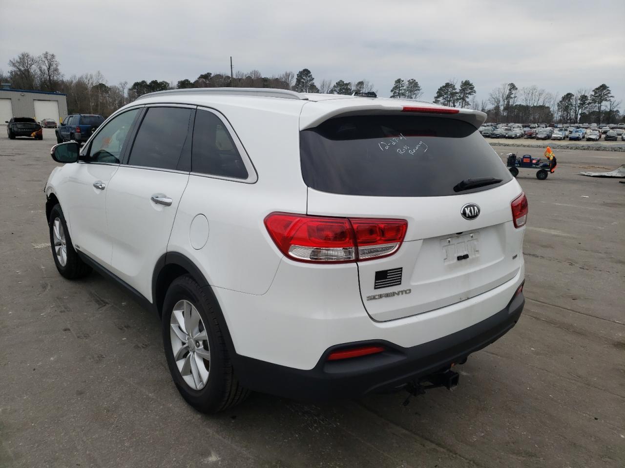 Photo 3 from auction – 2018 KIA SORENTO LX with VIN 5XYPGDA34JG408748