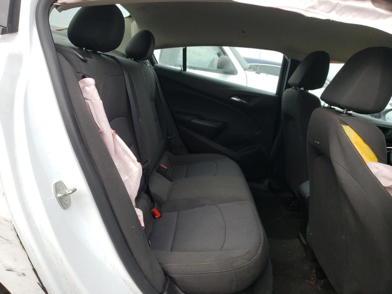 Photo 6 from auction – 2018 CHEVROLET CRUZE LS with VIN 1G1BC5SM3J7175602