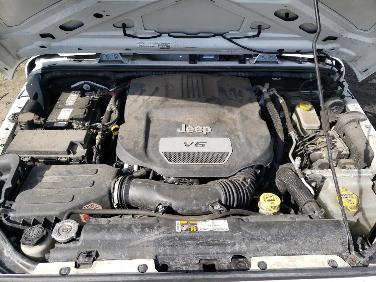 Photo 7 from auction – 2015 JEEP WRANGLER U with VIN 1C4BJWDG8FL762192