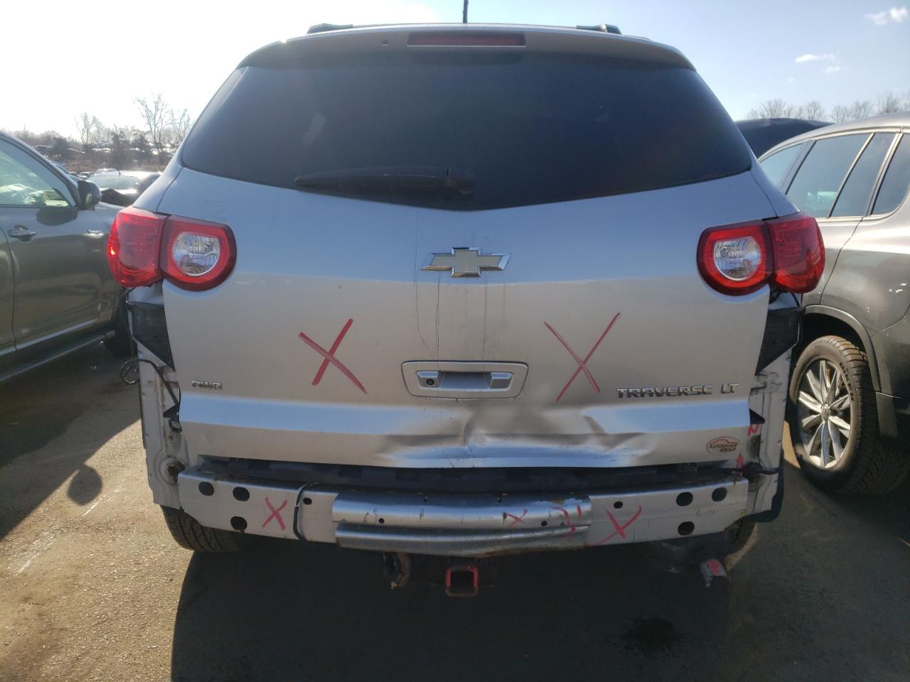 Photo 9 from auction – 2011 CHEVROLET TRAVERSE L with VIN 1GNKVGED1BJ159256