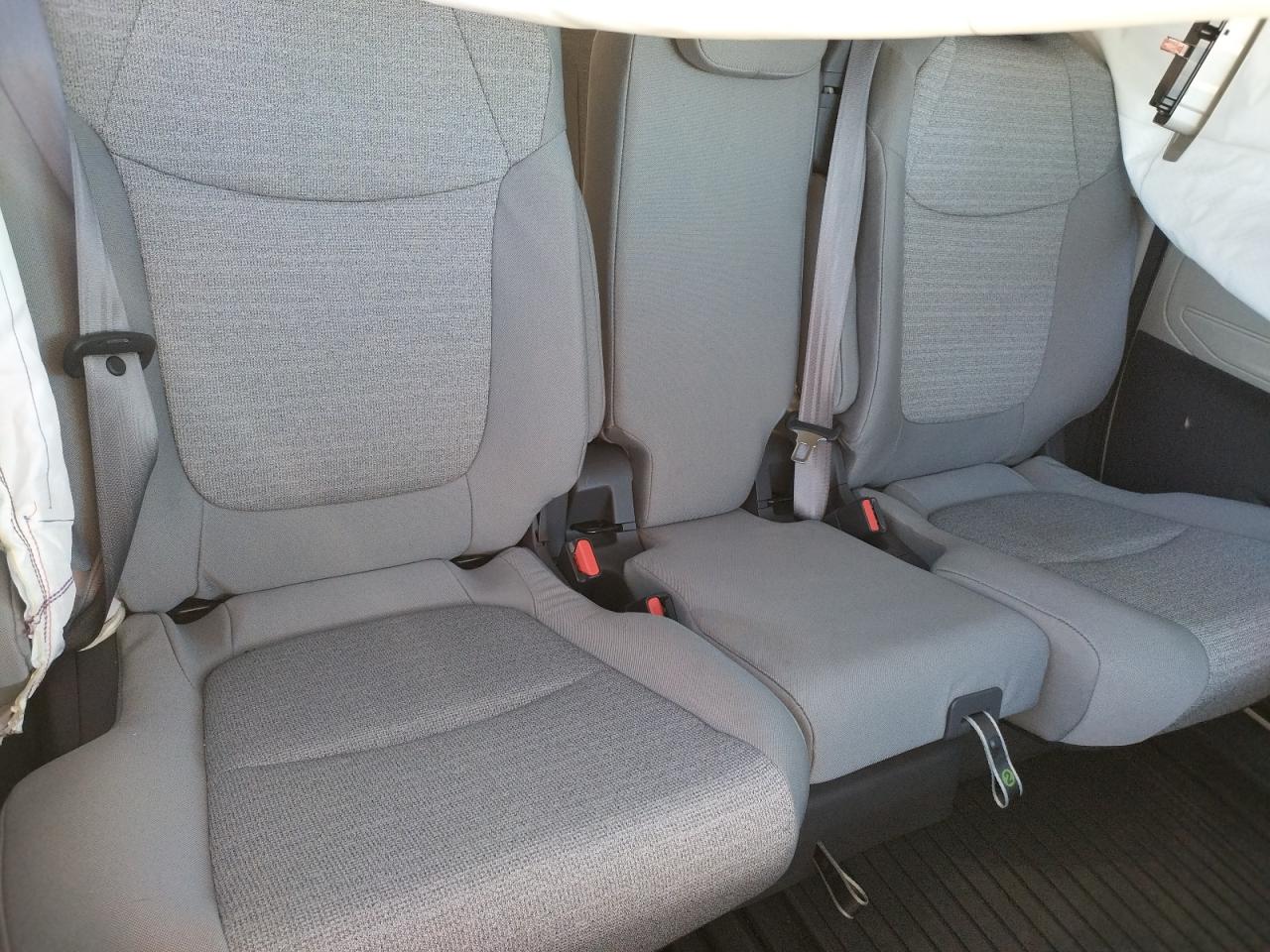 Photo 6 from auction – 2021 TOYOTA SIENNA LE with VIN 5TDBRKEC8MS064061