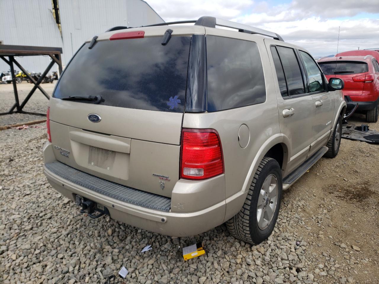 Photo 4 from auction – 2005 FORD EXPLORER L with VIN 1FMDU75W25ZA02570