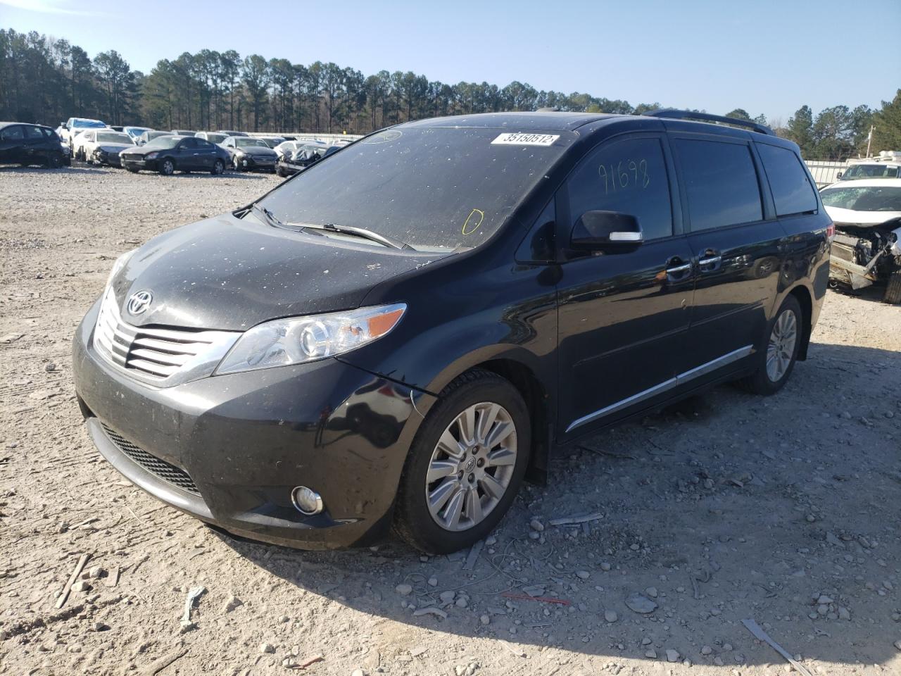 Photo 2 from auction – 2014 TOYOTA SIENNA XLE with VIN 5TDYK3DCXES460984