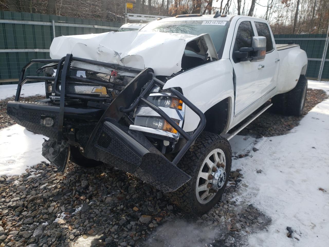 Photo 2 from auction – 2015 CHEVROLET SILVERADO with VIN 1GC4K0E80FF634859