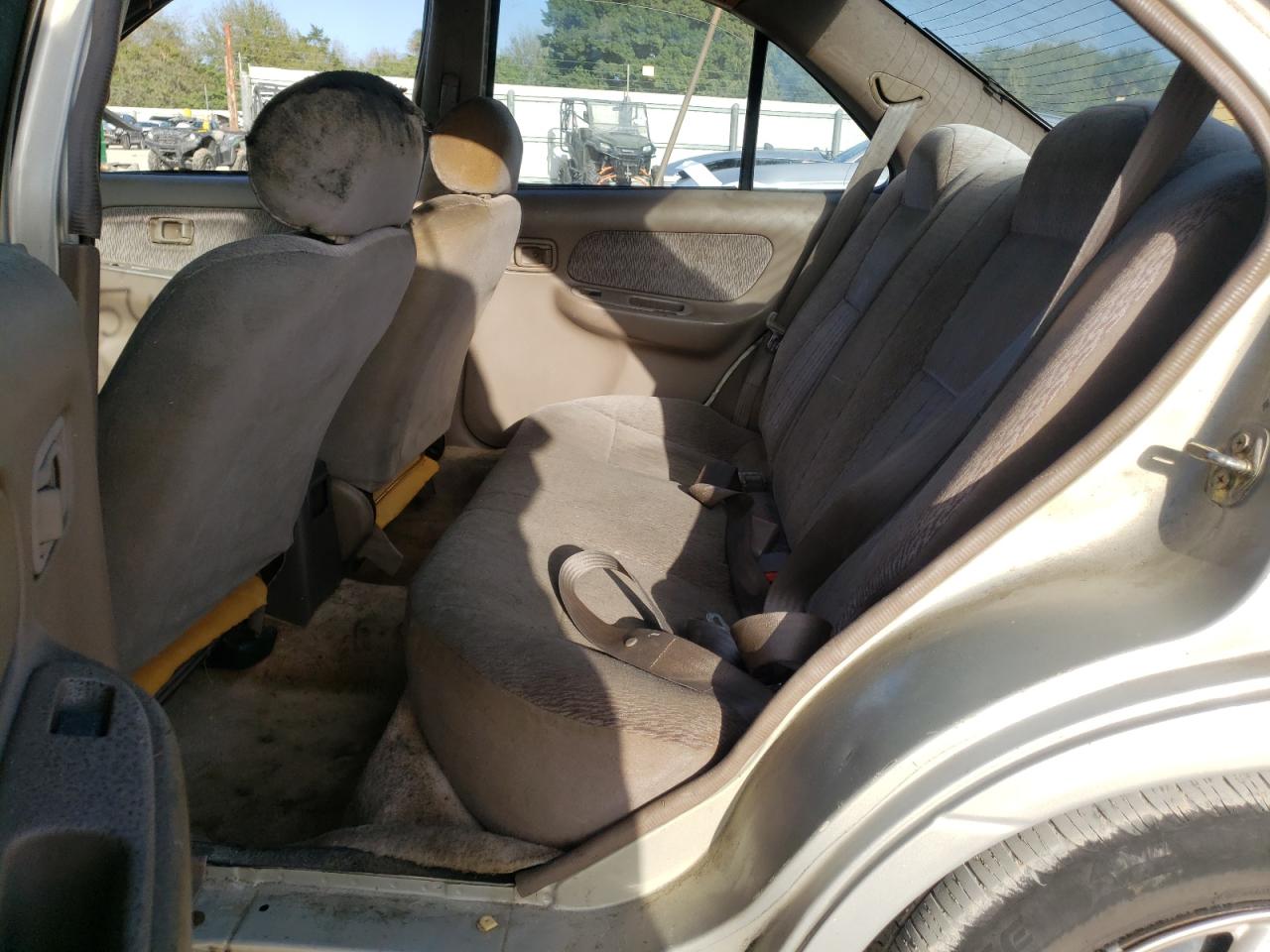 صورة رقم 6 من المزاد - 1998 NISSAN SENTRA E مع VIN 1N4AB41DXWC762210