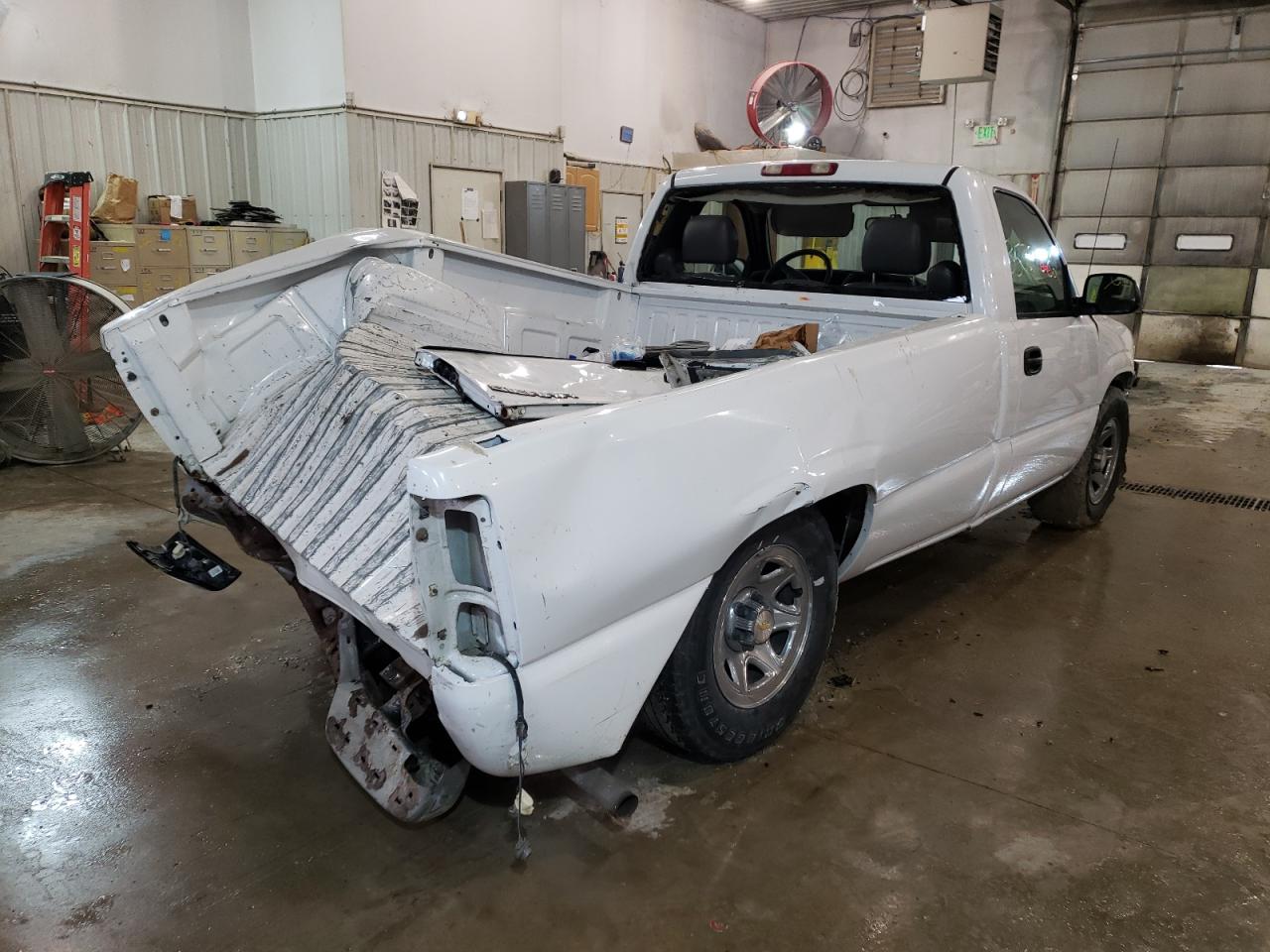 Photo 4 from auction – 2004 GMC NEW SIERRA with VIN 1GTEC14XX4Z289173