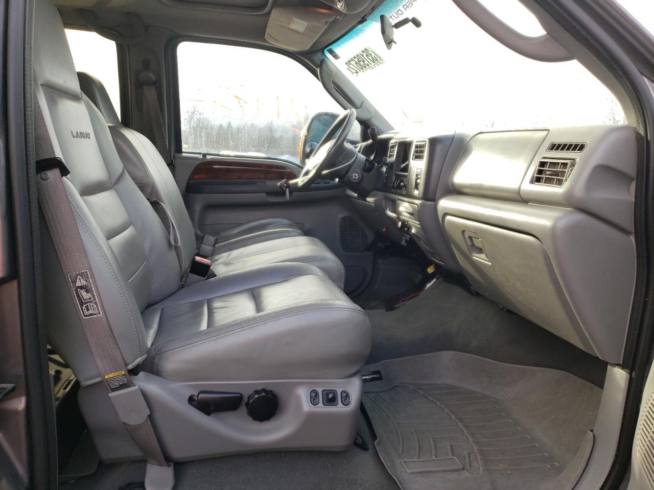 Photo 5 from auction – 2004 FORD F350 SRW S with VIN 1FTSW31P24EA09697
