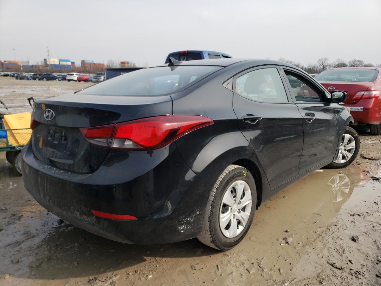 Photo 4 from auction – 2016 HYUNDAI ELANTRA SE with VIN 5NPDH4AE6GH668491