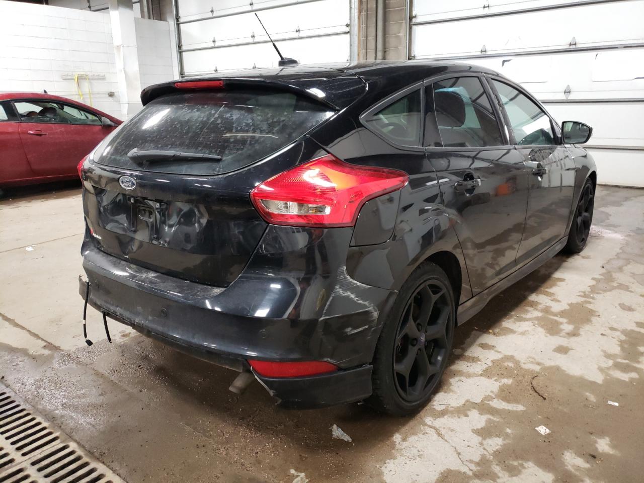 Photo 4 from auction – 2016 FORD FOCUS SE with VIN 1FADP3K28GL282187