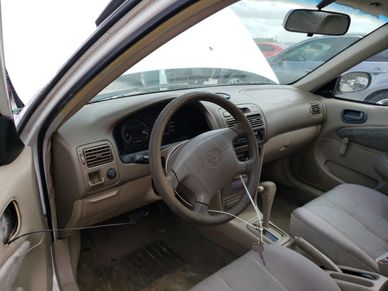 Photo 9 from auction – 1998 TOYOTA COROLLA VE with VIN 1NXBR12E2WZ086681