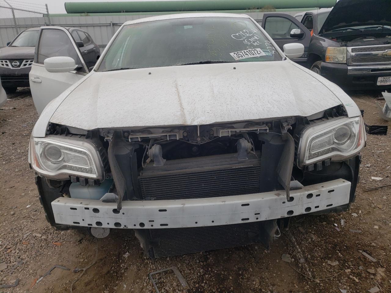 Photo 9 from auction – 2014 CHRYSLER 300 with VIN 2C3CCAAG8EH355270