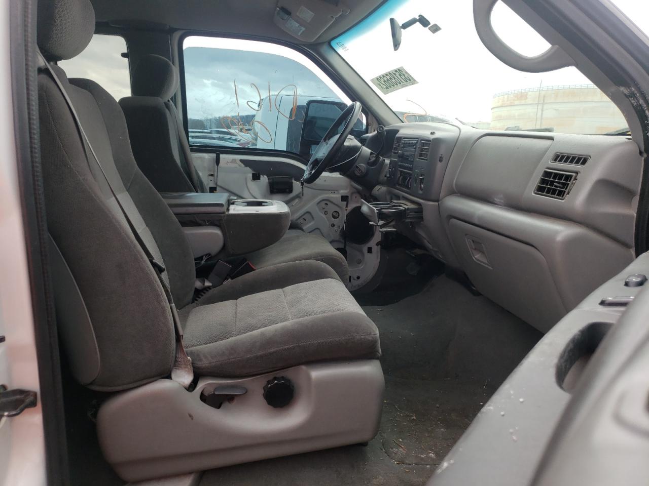 Photo 5 from auction – 2002 FORD F250 SUPER with VIN 1FTNX21F32EB63277