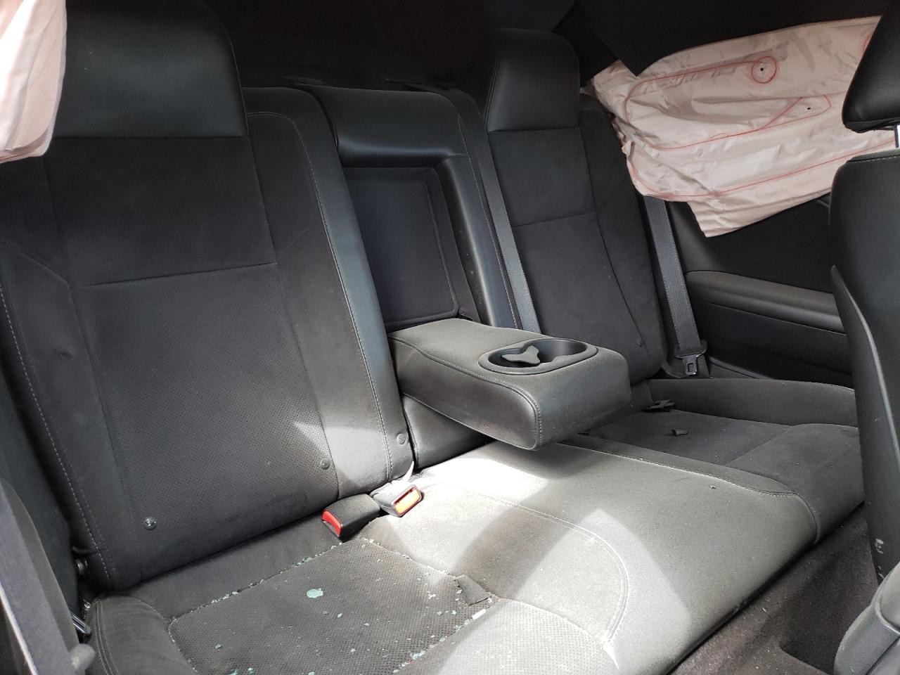 Photo 6 from auction – 2017 DODGE CHALLENGER with VIN 2C3CDZFJ2HH502686