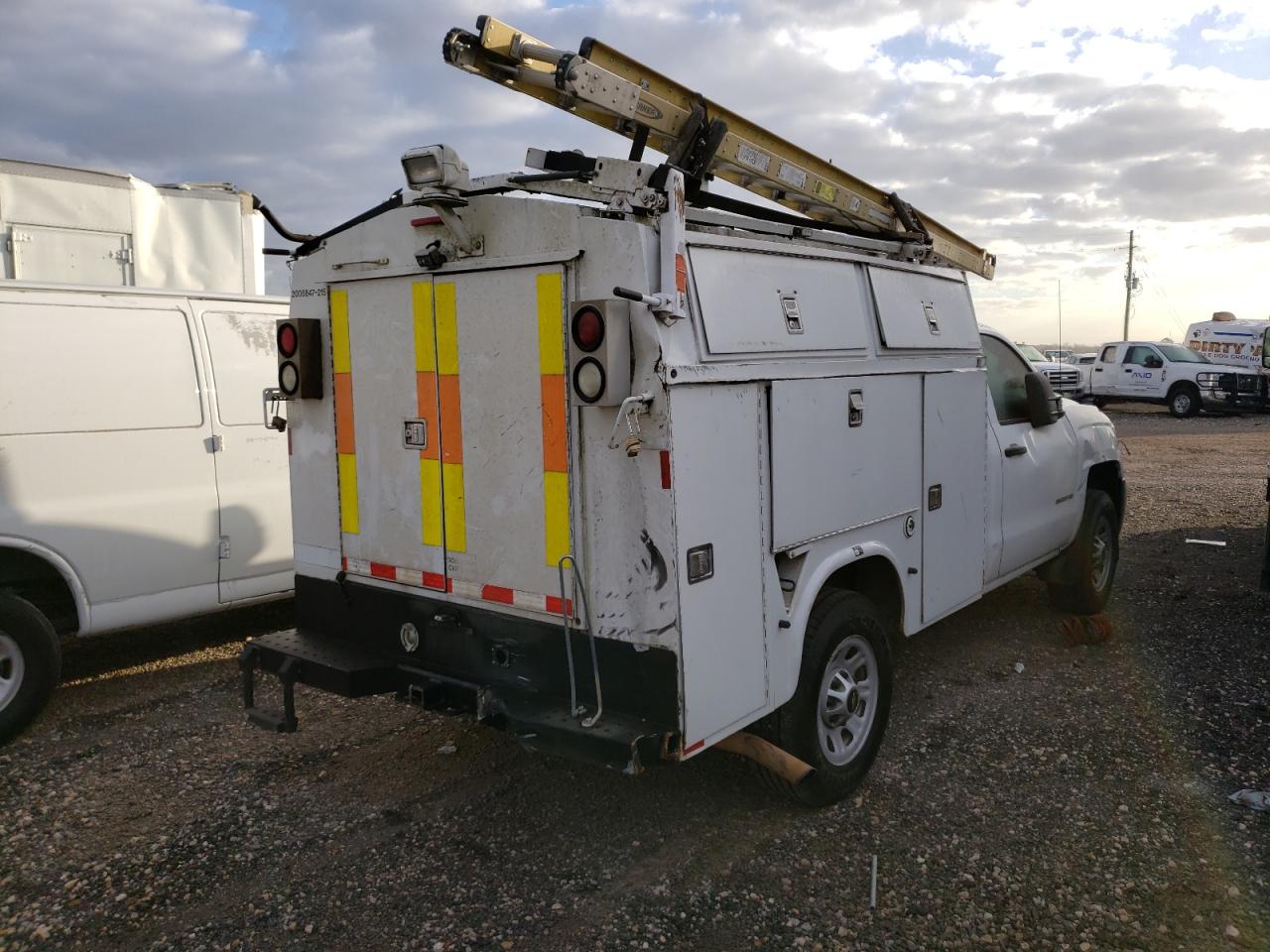 Photo 4 from auction – 2015 CHEVROLET 3500HD with VIN 1GB3CYCG4FZ528550