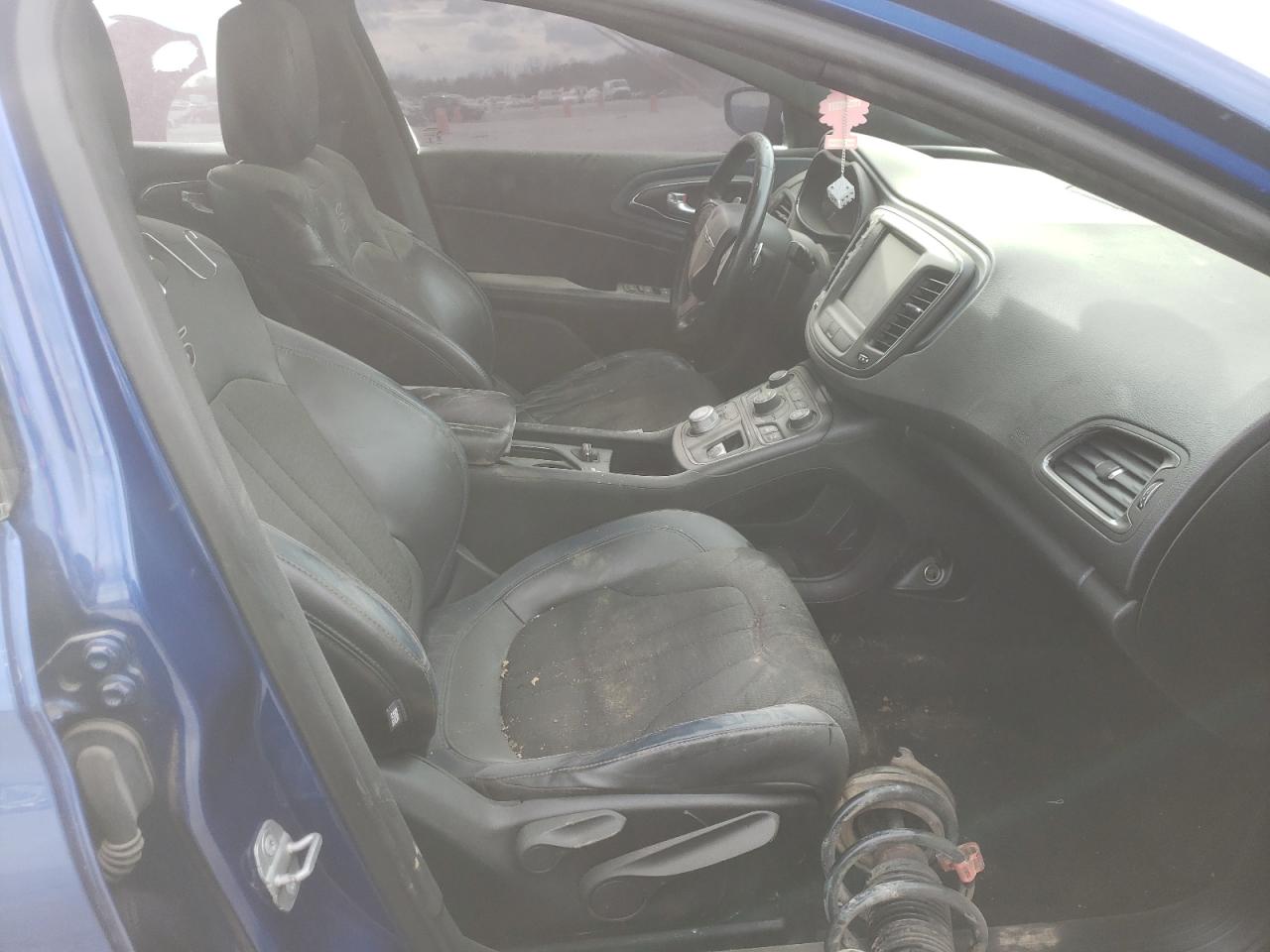 Photo 5 from auction – 2015 CHRYSLER 200 S with VIN 1C3CCCBG8FN516879