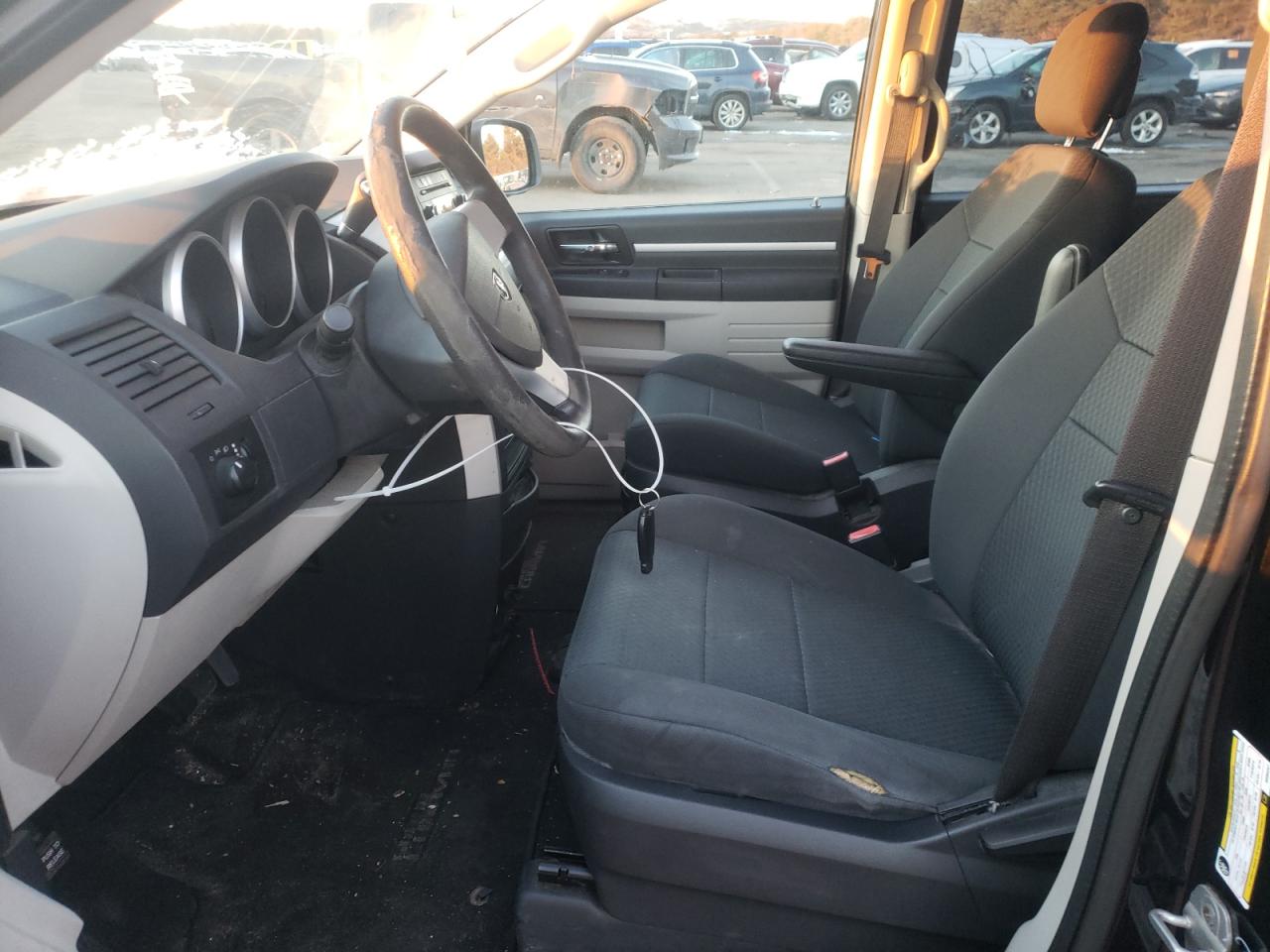 Photo 5 from auction – 2010 DODGE GRAND CARA with VIN 2D4RN4DEXAR364247