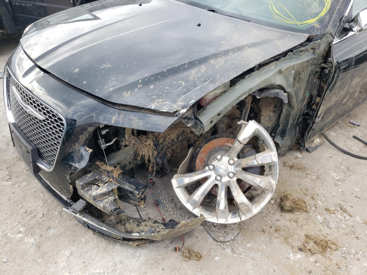 Photo 9 from auction – 2016 CHRYSLER 300C with VIN 2C3CCAEG1GH287343