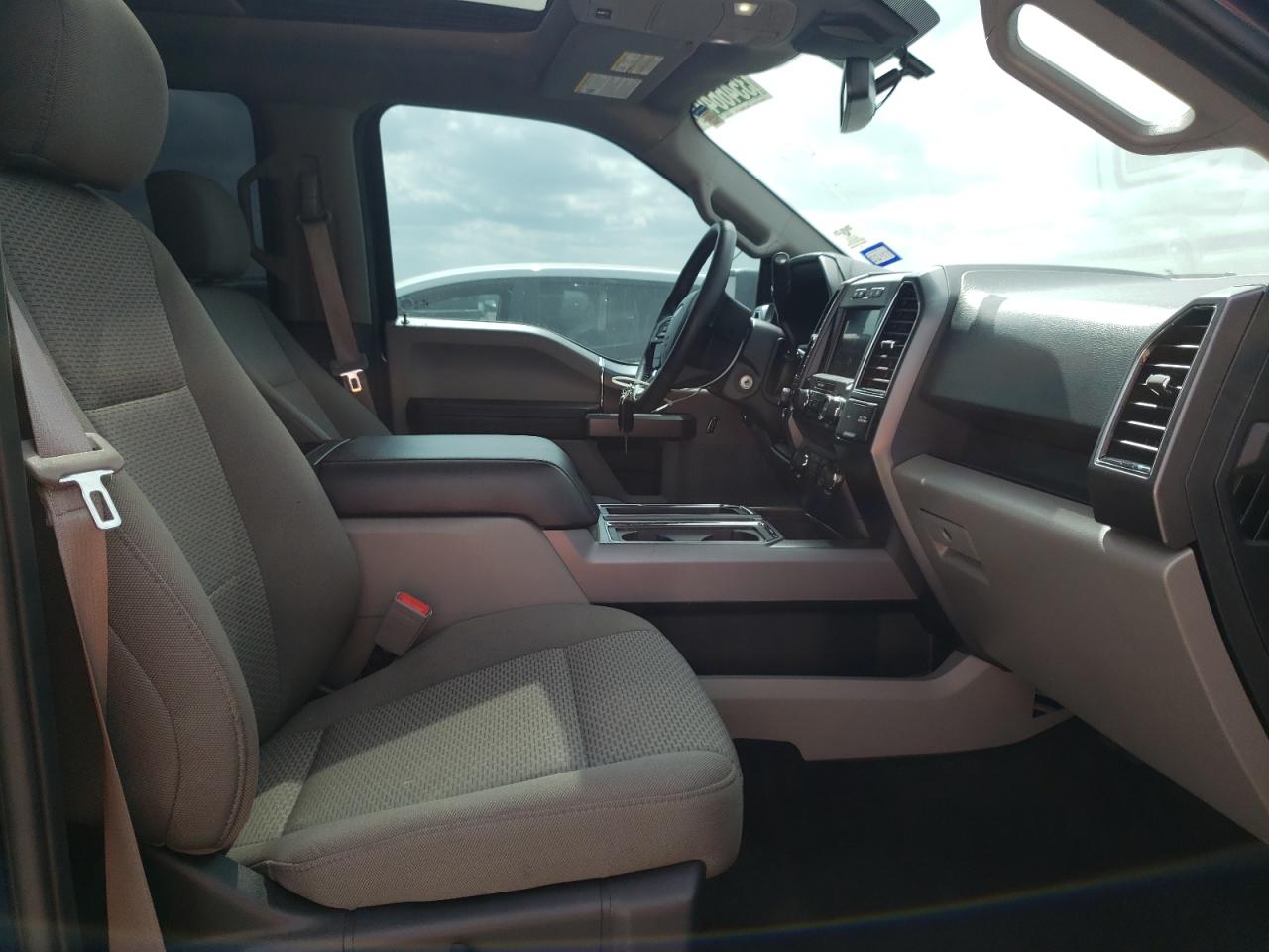 Photo 5 from auction – 2019 FORD F150 SUPER with VIN 1FTEW1E5XKKE91036