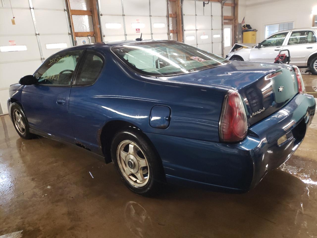 Photo 3 from auction – 2005 CHEVROLET MONTE CARL with VIN 2G1WW12E359268957