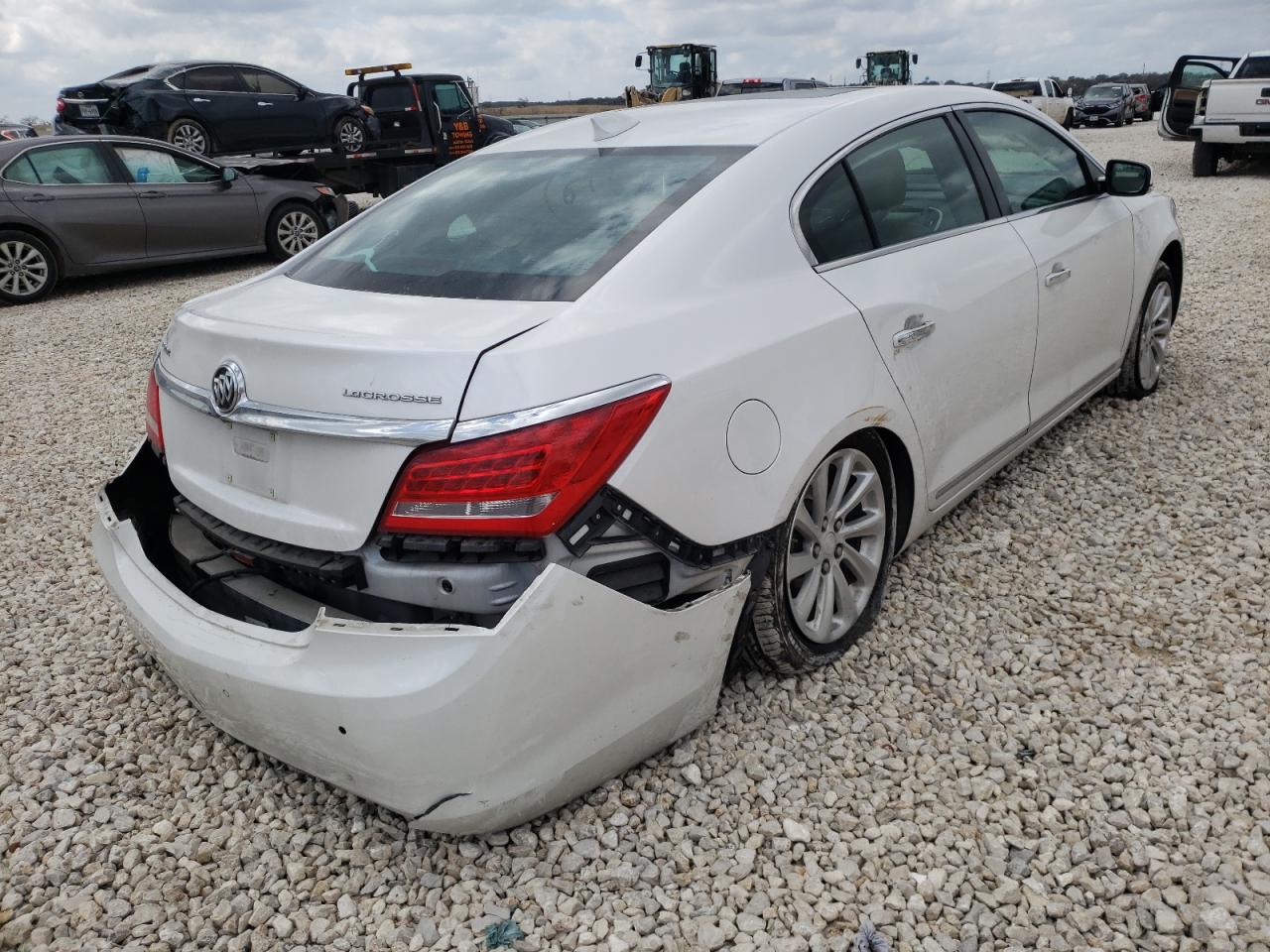 Photo 4 from auction – 2015 BUICK LACROSSE with VIN 1G4GB5GRXFF290095