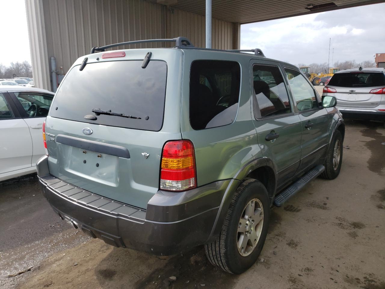 Photo 4 from auction – 2005 FORD ESCAPE XLT with VIN 1FMYU931X5KE48849