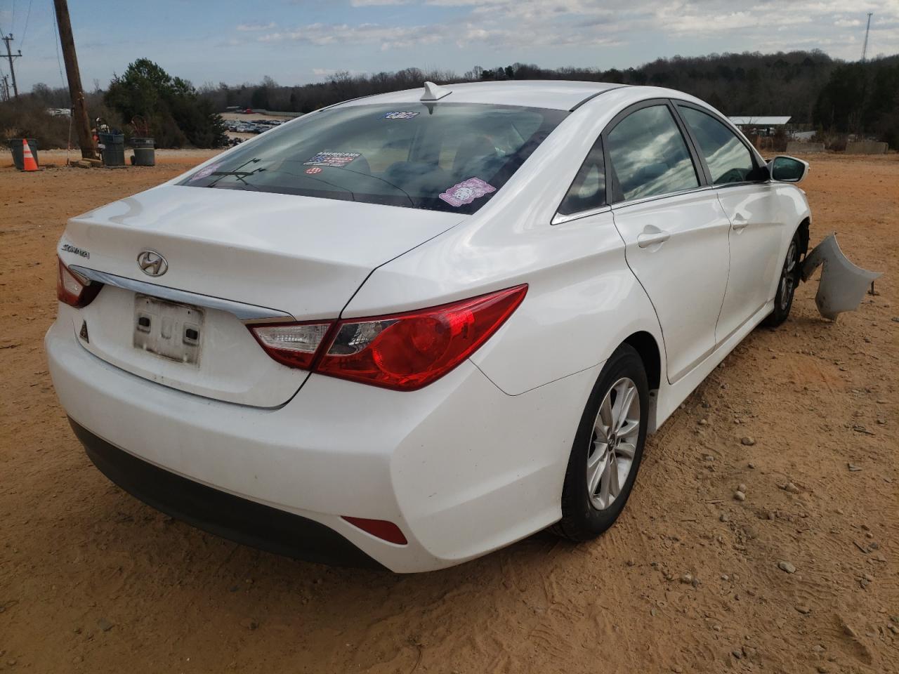 Photo 4 from auction – 2014 HYUNDAI SONATA GLS with VIN 5NPEB4AC4EH840325