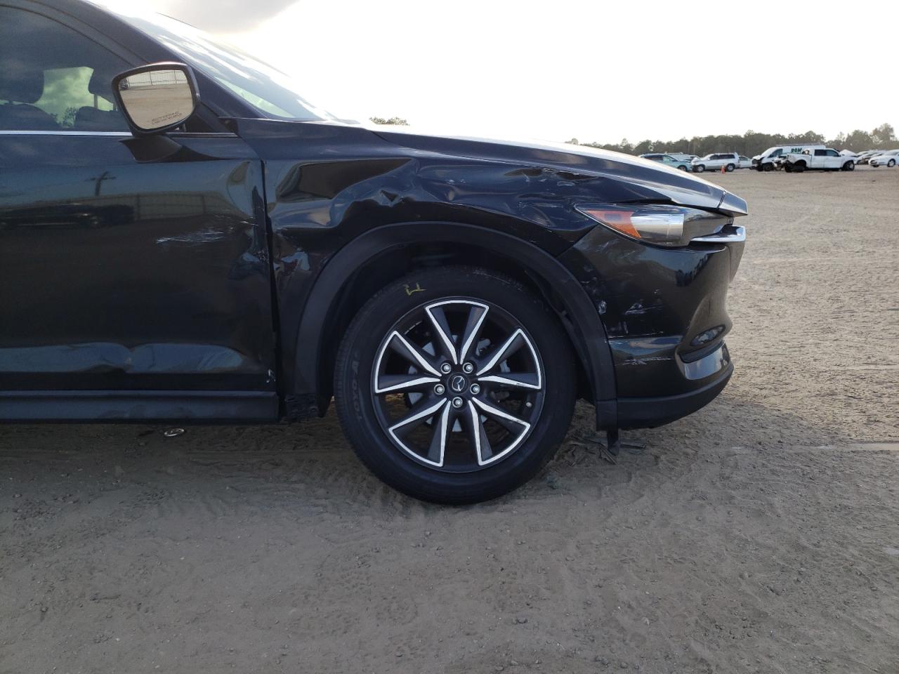 Photo 9 from auction – 2018 MAZDA CX-5 TOURI with VIN JM3KFACM2J0457705