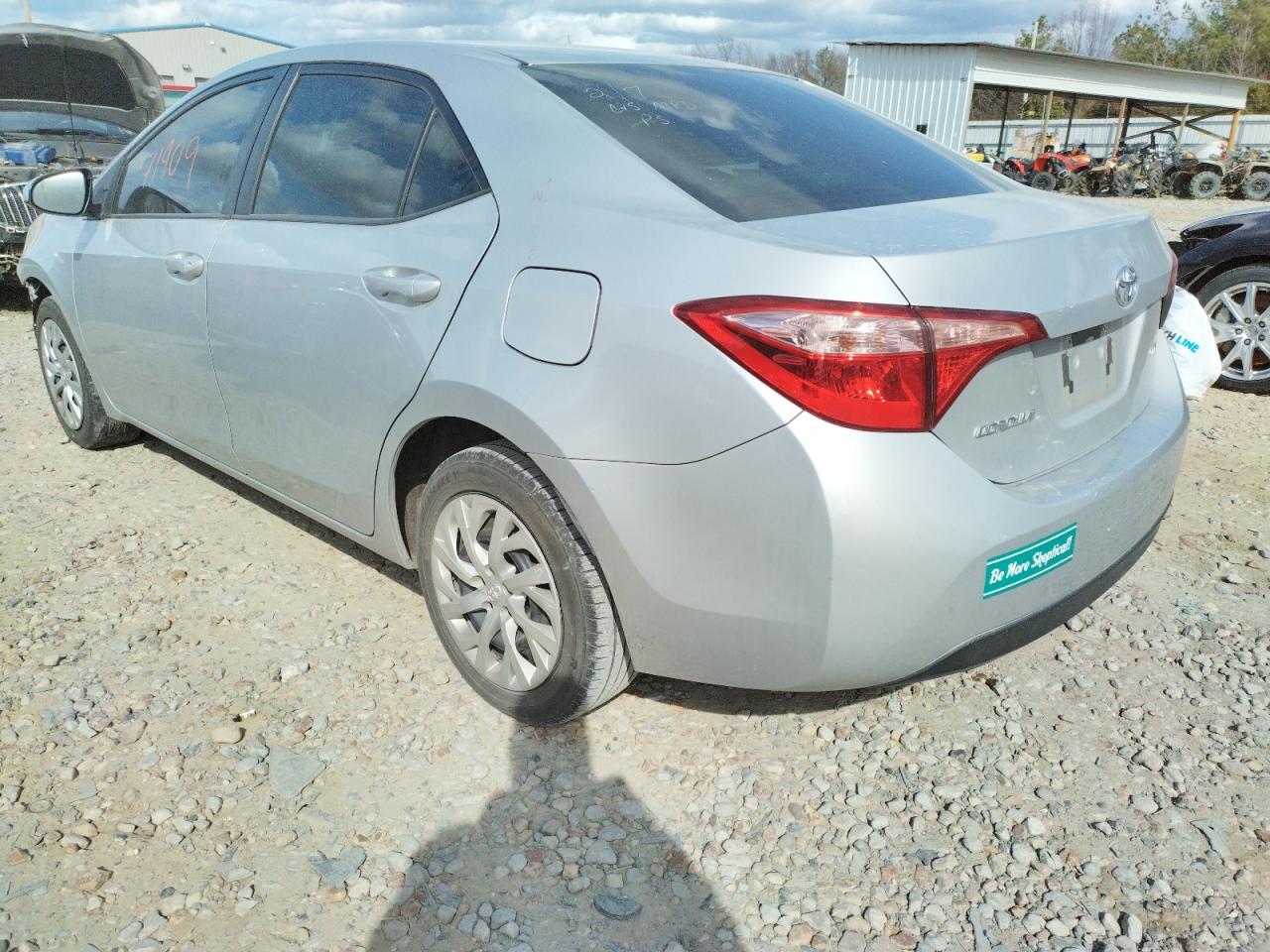 Photo 3 from auction – 2017 TOYOTA COROLLA L with VIN 5YFBURHE5HP642524