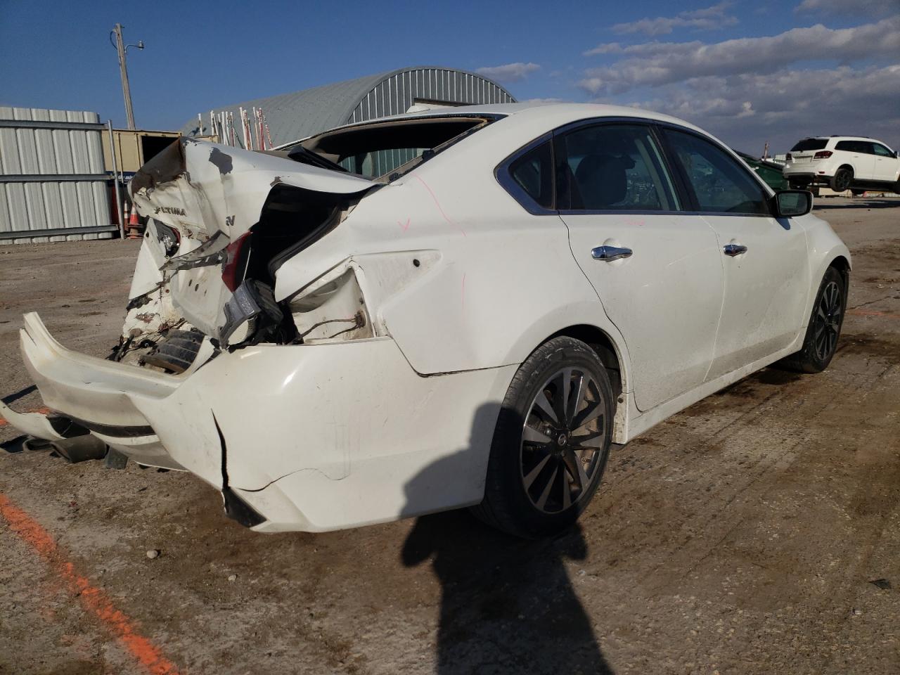 Photo 4 from auction – 2018 NISSAN ALTIMA 2.5 with VIN 1N4AL3AP0JC136398