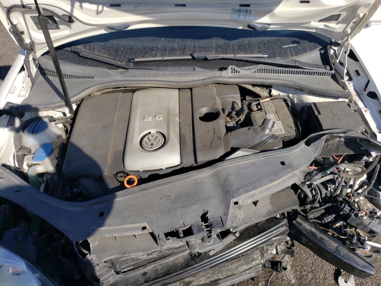 Photo 7 from auction – 2007 VOLKSWAGEN JETTA WOLF with VIN 3VWEG71K87M143048