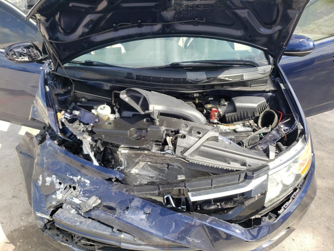 Photo 7 from auction – 2015 HONDA ODYSSEY TO with VIN 5FNRL5H94FB044642