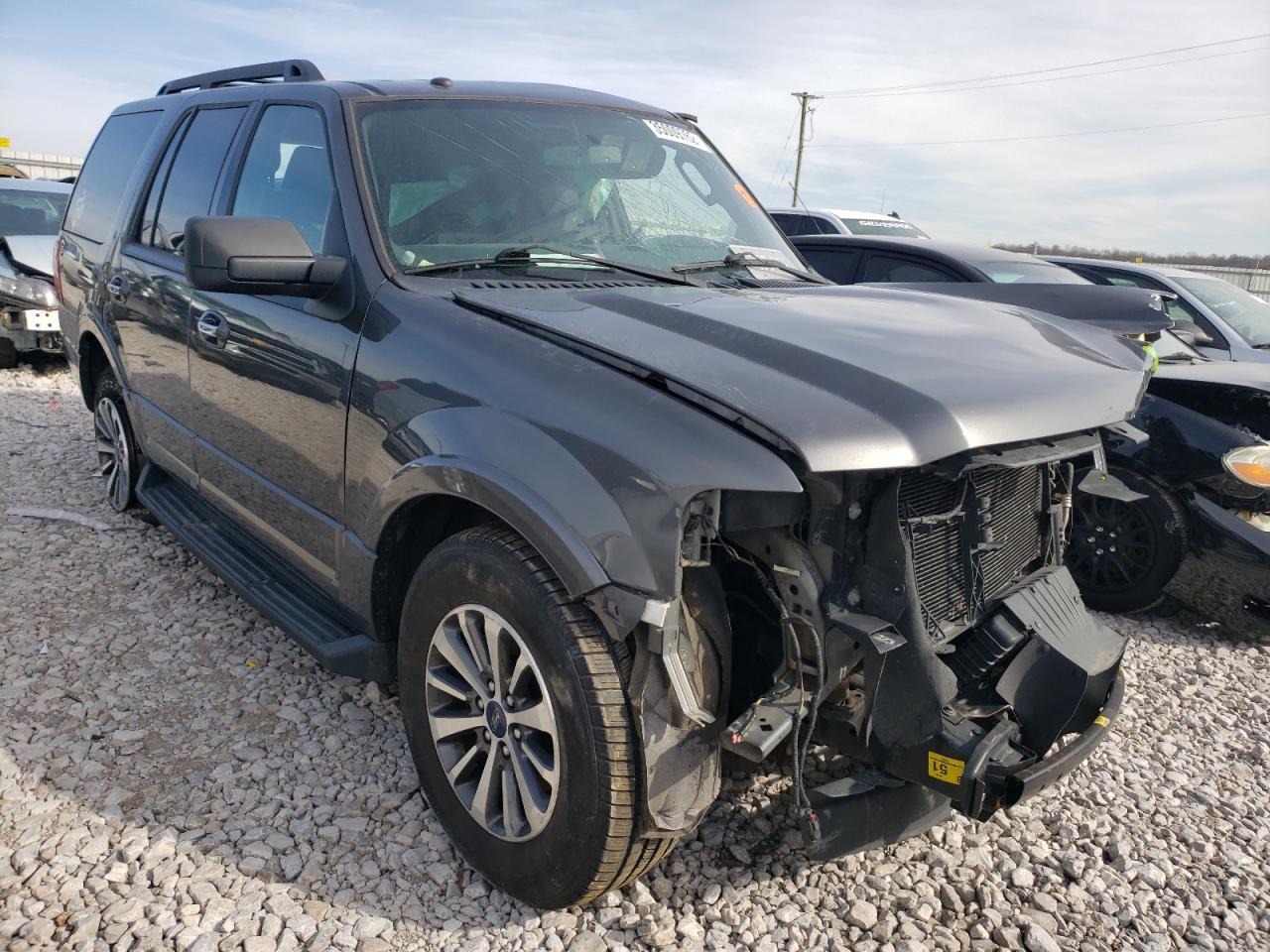 FORD EXPEDITION 2017 with VIN 1FMJU1HT8HEA11965 - Photo from auction