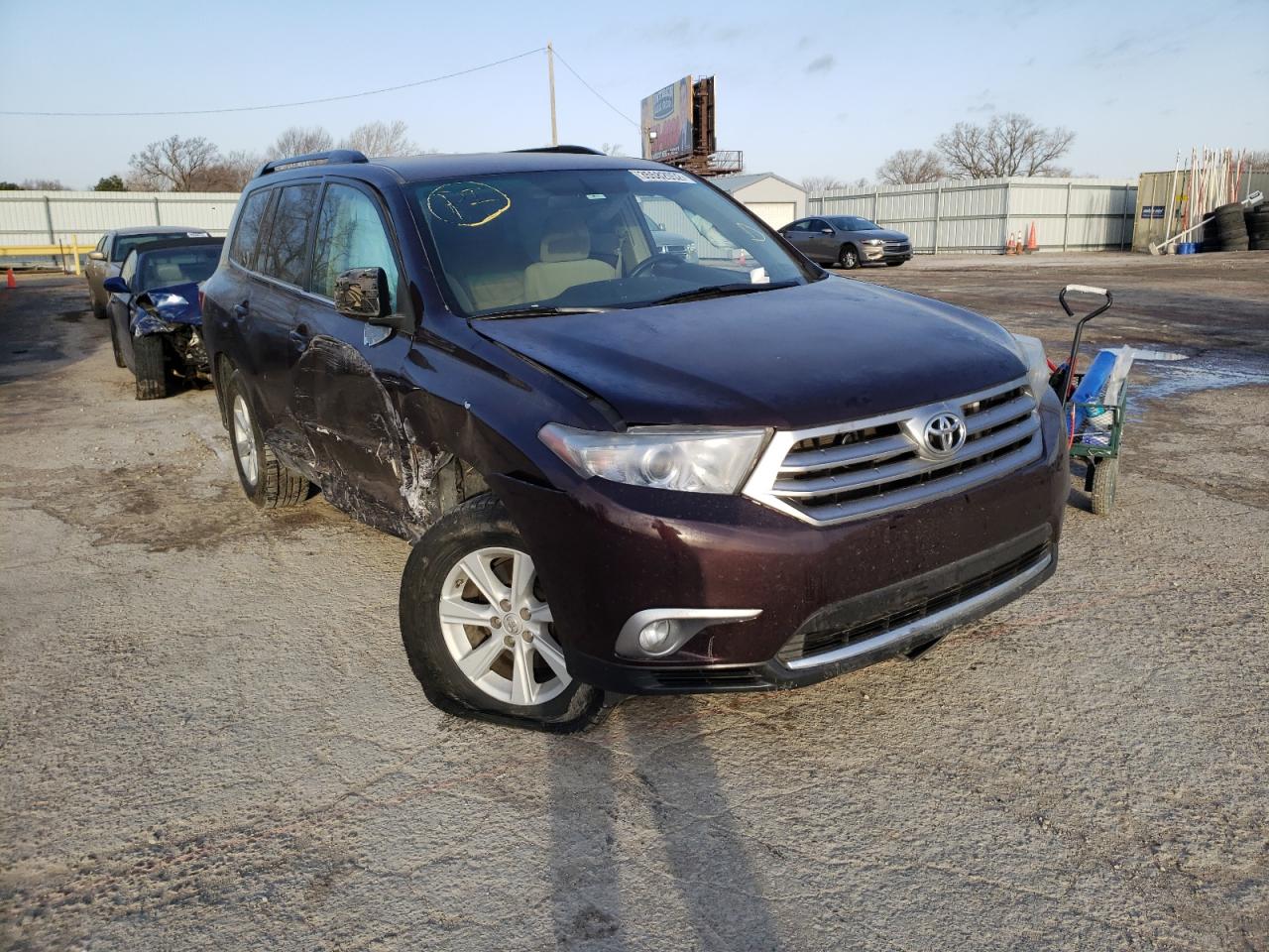 TOYOTA HIGHLANDER 2013 with VIN 5TDZK3EH1DS132611 - Photo from auction