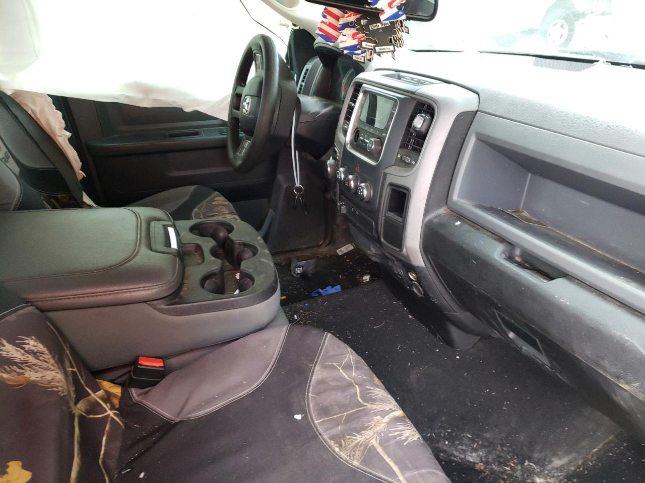 Photo 5 from auction – 2016 RAM 1500 ST with VIN 1C6RR7FT8GS420943