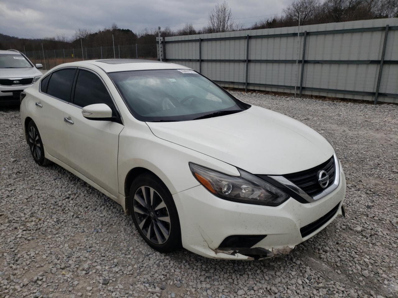NISSAN ALTIMA 2.5 2017 with VIN 1N4AL3AP4HC141193 - Photo from auction